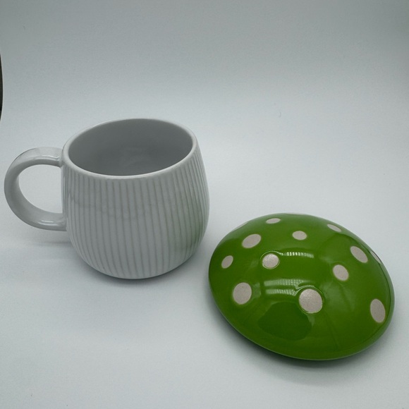 World Market Green and White Mushroom Ceramic Mug - Picture 3 of 4